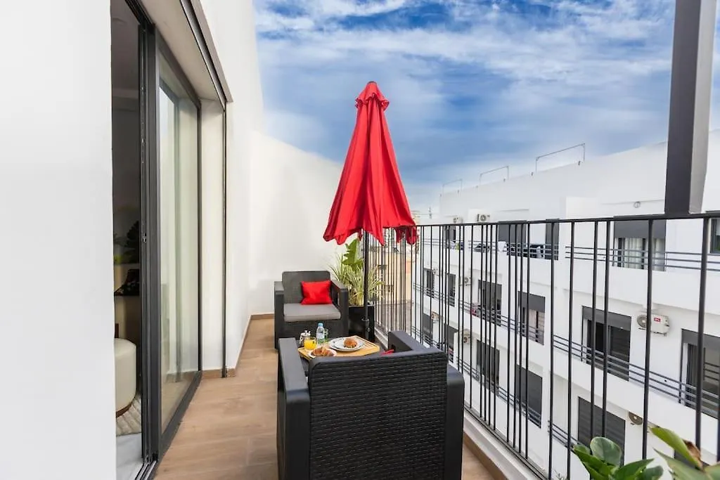 So Chic & Lumineux Appartement Avec Terrasse Ensoleillee Au Coeur De Maarif Quartier Palmier Avec Parking Pres De Tramway Et Restaurants Luigi Casablanca
