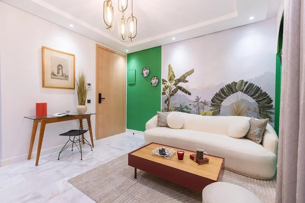 So Chic & Lumineux Appartement Avec Terrasse Ensoleillee Au Coeur De Maarif Quartier Palmier Avec Parking Pres De Tramway Et Restaurants Luigi Casablanca Morocco