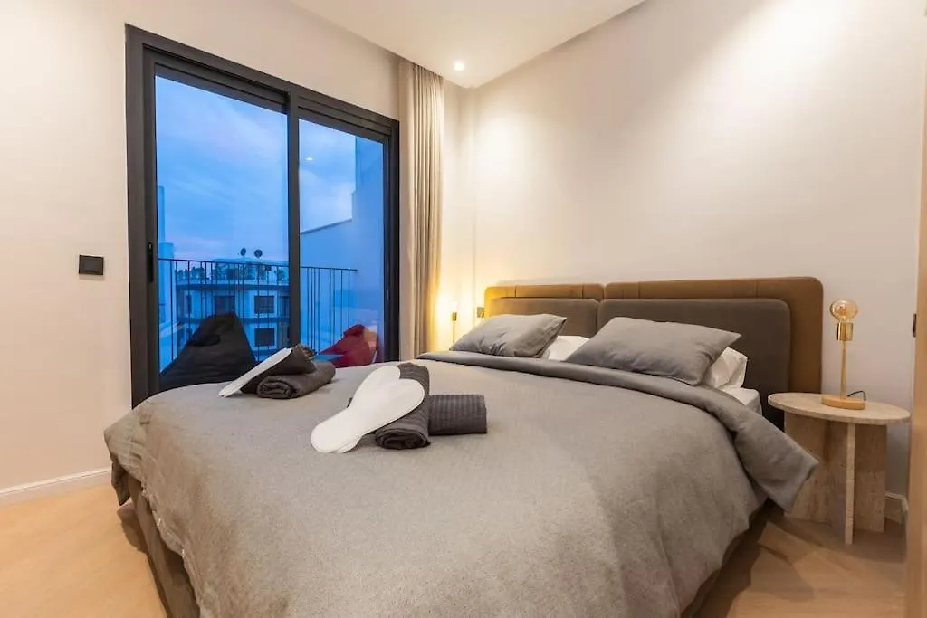 So Chic & Lumineux Appartement Avec Terrasse Ensoleillee Au Coeur De Maarif Quartier Palmier Avec Parking Pres De Tramway Et Restaurants Luigi Casablanca 0*,  Morocco